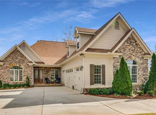 845 Low Falls Ct, Jefferson, GA 30549