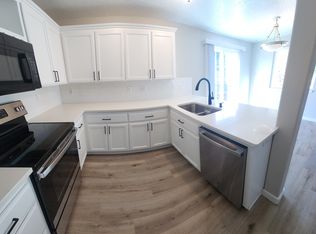 3415 Burlington Dr, Newberg, OR 97132