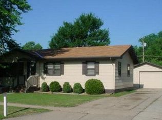 812 S Oak St, Grand Island, NE 68801