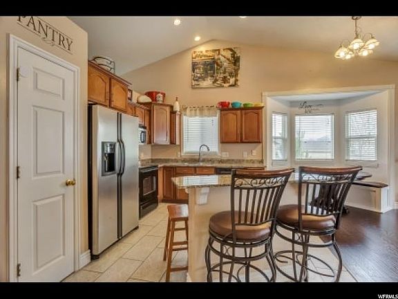 4th image of 6253 W Graceland Way