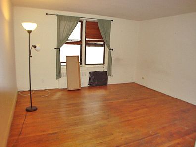 Living Area 14.5x13.5