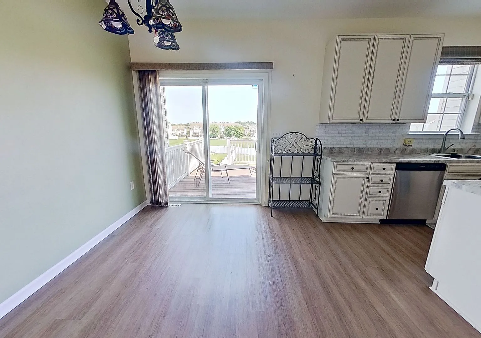 Townhouse with Attached Garage — Photo 4