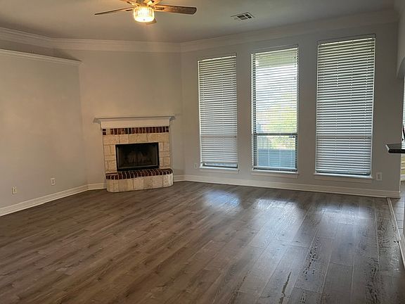 2nd image of 3903 Tournay Ln