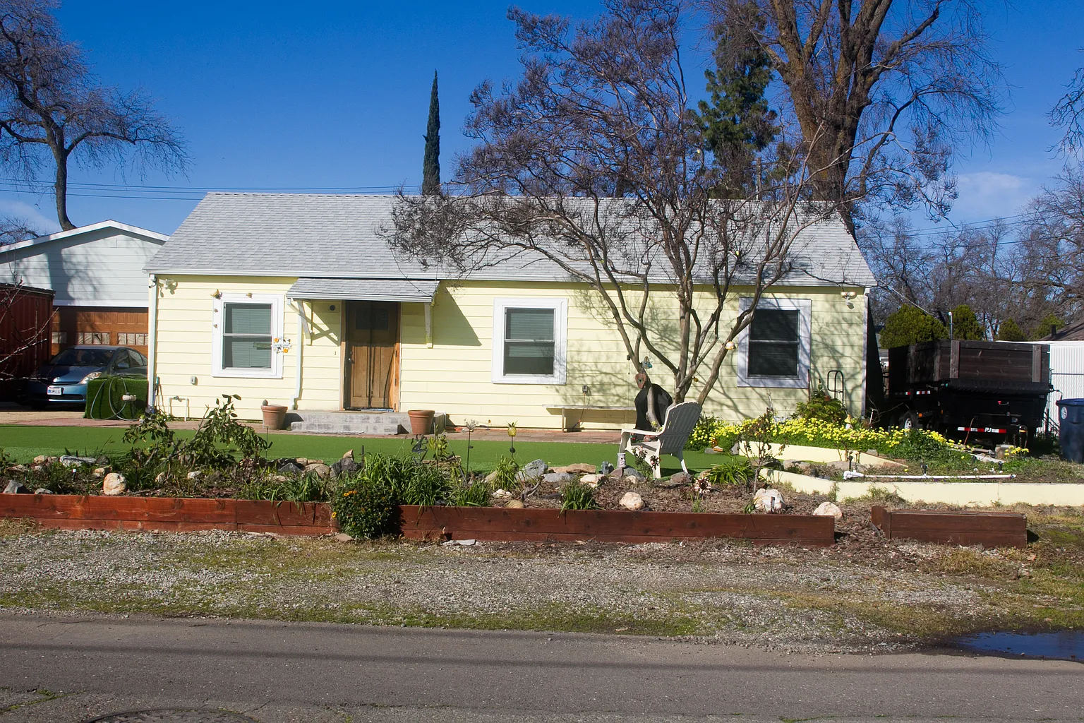 7529 Linden Ave photo 1