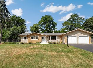 2391 Forest Ave, Rolling Meadows, IL 60008