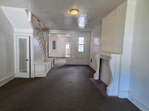 5th image of 1102 N Front St