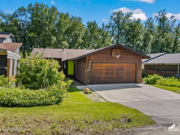 7047 Whitehall St, Anchorage, AK 99502