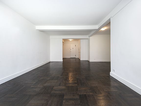 5th image of 36 E 36th St