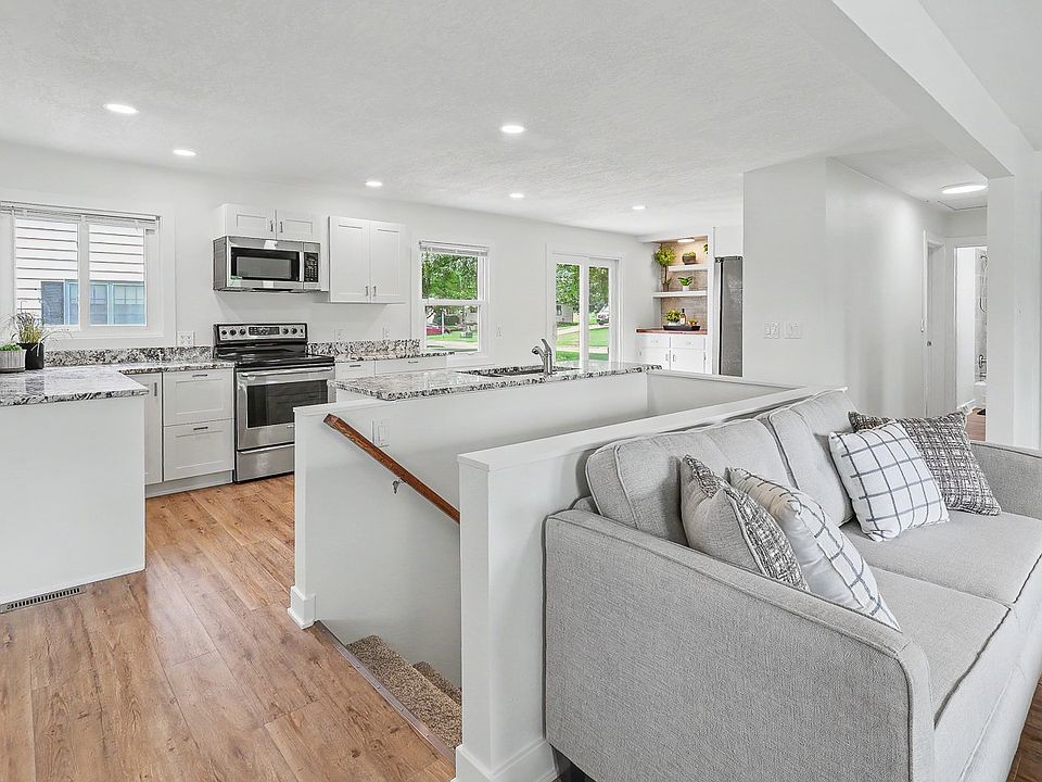 1st image of 415 Peace St