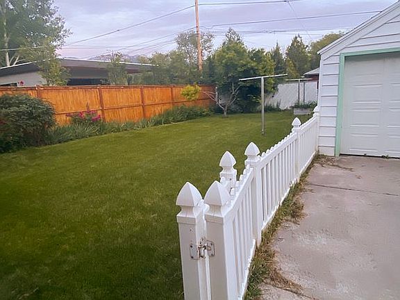 5th image of 1446 E Blaine Ave