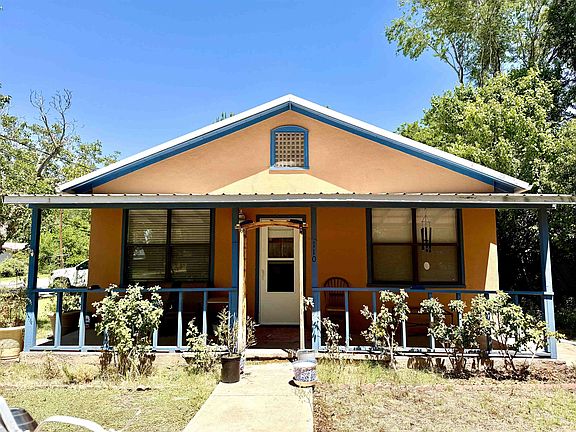 4th image of 110 Durazno St