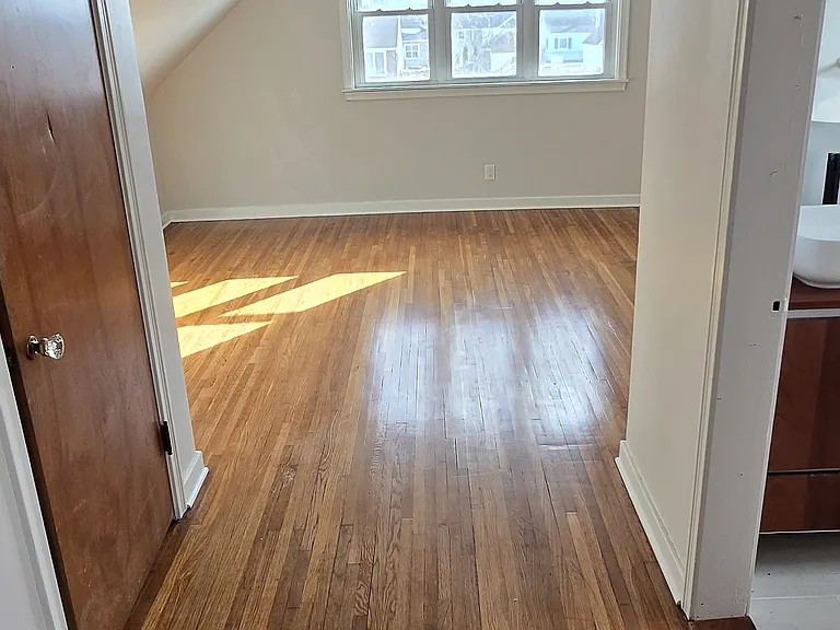 138 Ridgewood Rd #1 — Photo 6