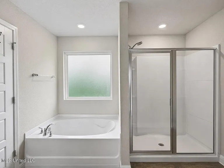 5438 Leeds Ln — Photo 34