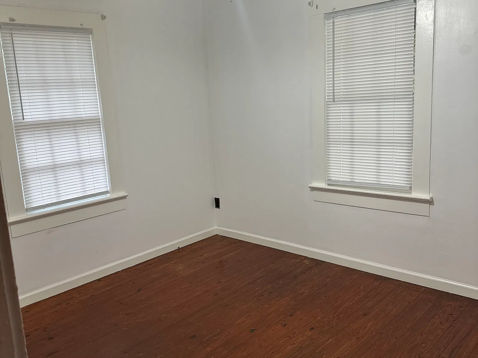 2 bed, 744 sqft, $1,100 — Photo 3