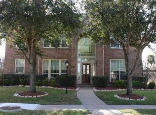 12219 N Shadow Cove Dr, Houston, TX 77082