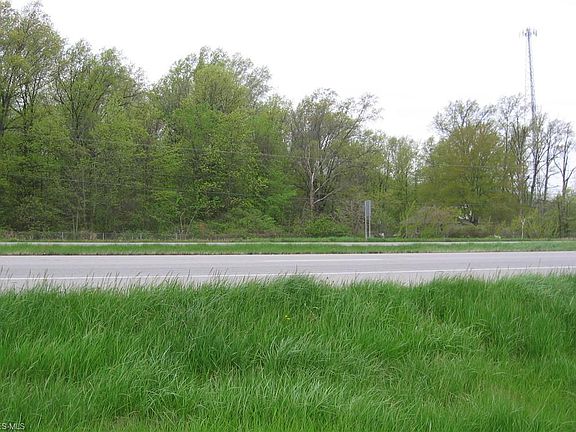 5th image of Grove Ave