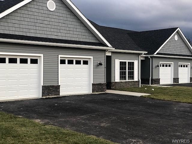 1st image of 1779 Como Park Blvd