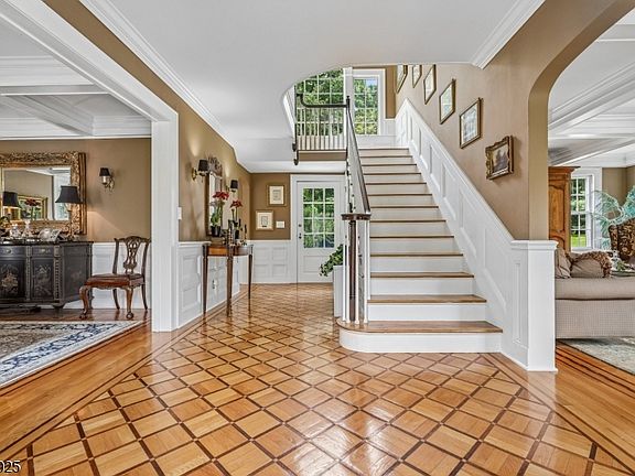 3rd image of 1 Woodside Drive