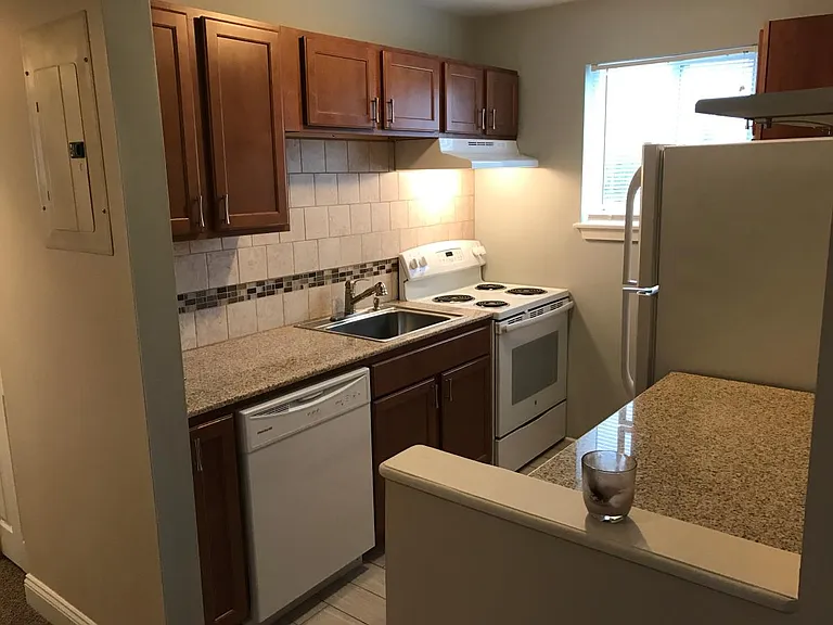 247 Arlington St #203 — Photo 1