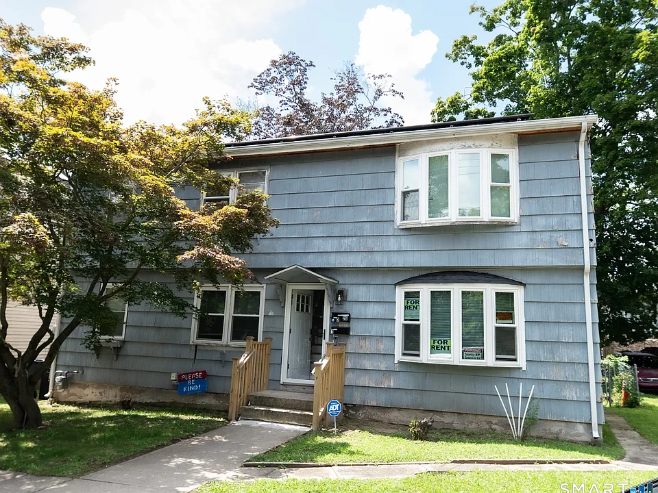 26 Tyler St #1