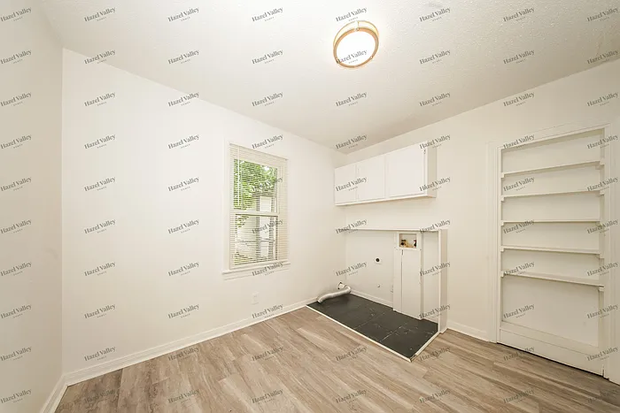 804 Proctor Pl — Photo 4