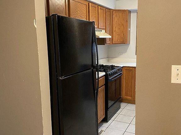 3rd image of 485 Plum Creek Ct #1