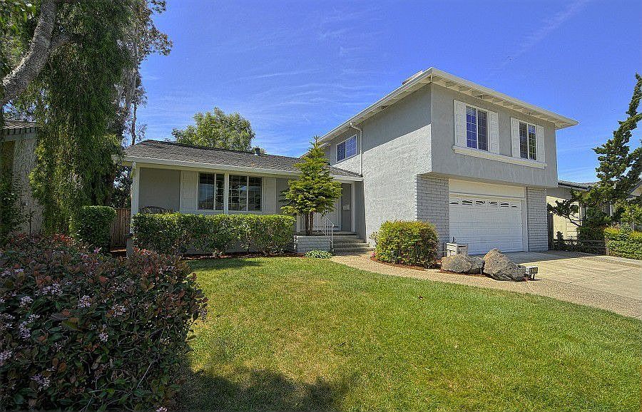 1st image of 671 Royal Glen Dr
