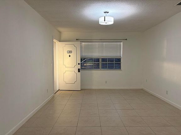 4th image of 298 SW 6th Street #109