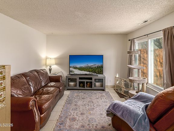 3rd image of 2127 Greyhaven Ln