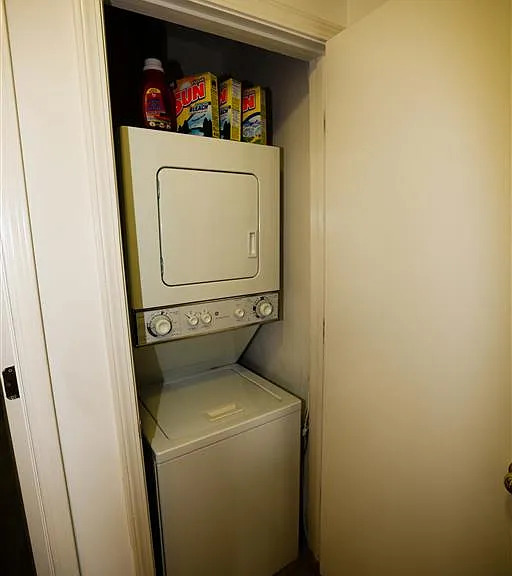 Warson Village Townhomes — Photo 22