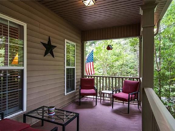 2nd image of 1012 Lakeside Ct