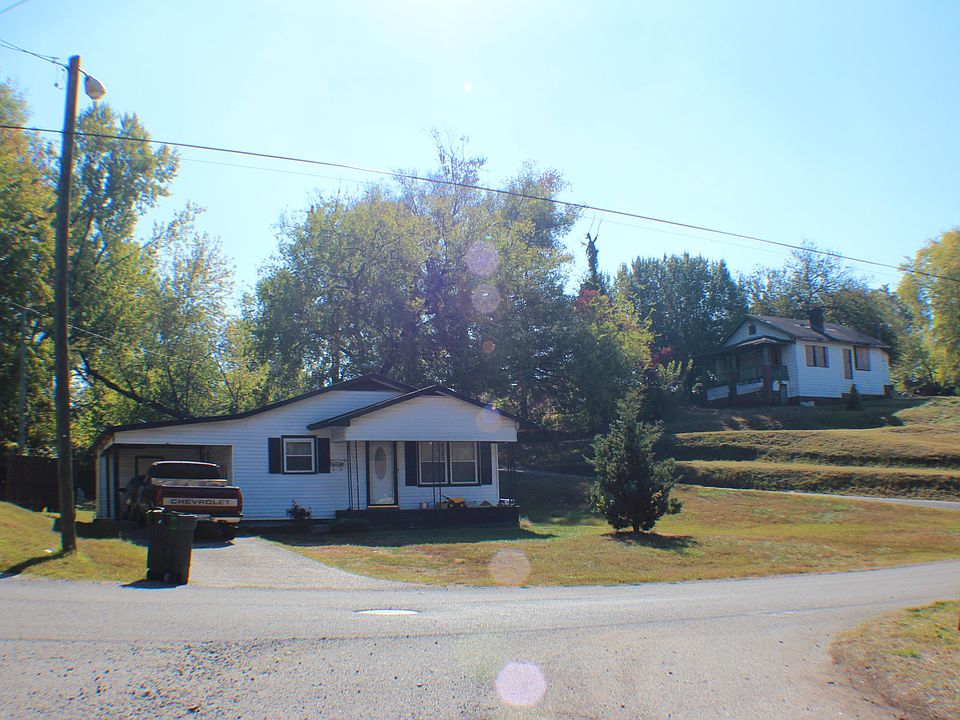 2nd image of 1300 NW Pickett Ave