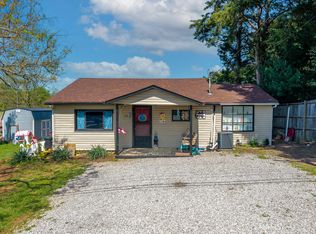 52 Walnut St, Burnside, KY 42519