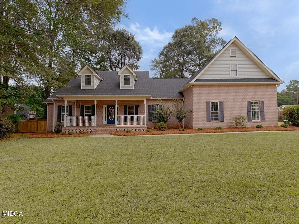 1st image of 213 Brentwood Dr