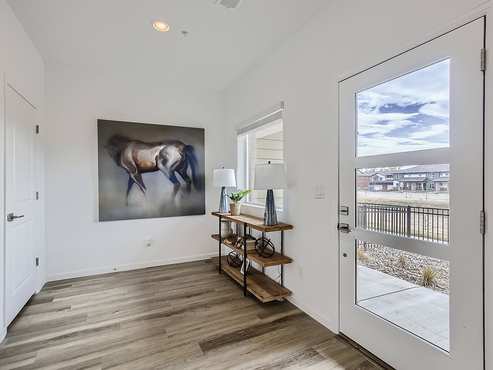 2nd image of 908 Collamer Dr #5