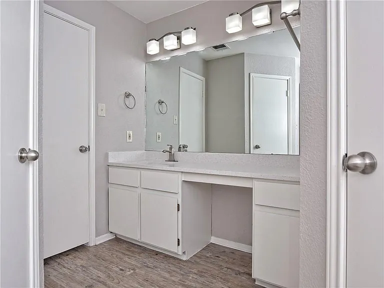 802 Primrose Ln — Photo 18