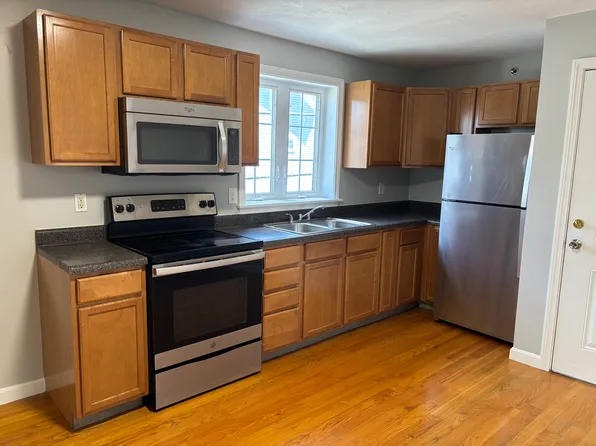 249 Division St #1C, Fall River, MA 02721