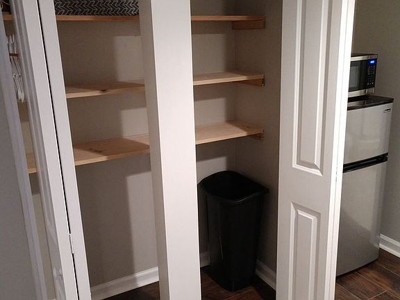 5th image of 2495 Sherbrooke Dr NE #B
