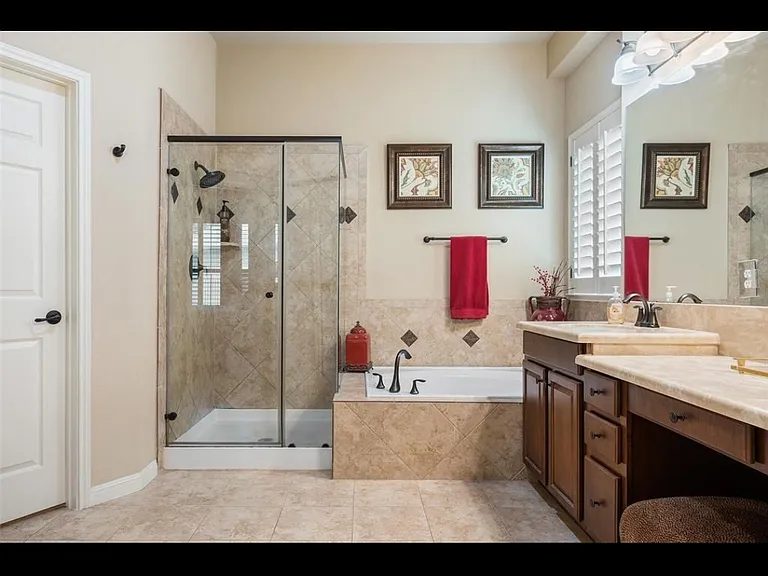 9550 Savannah Ridge Dr #21 — Photo 3