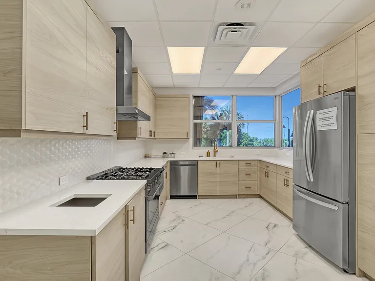 5200 N Ocean Dr #1902 — Photo 97