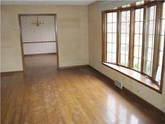 5th image of 10109 W 65th Dr