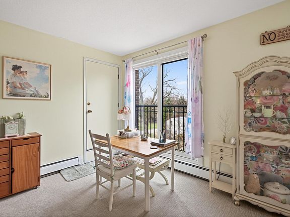 4th image of 3412 Oak Ridge Rd APT 317
