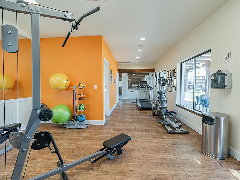 Club Valencia Luxury Apartments — Photo 23