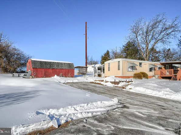 828 Spring City Rd, Phoenixville, PA 19460