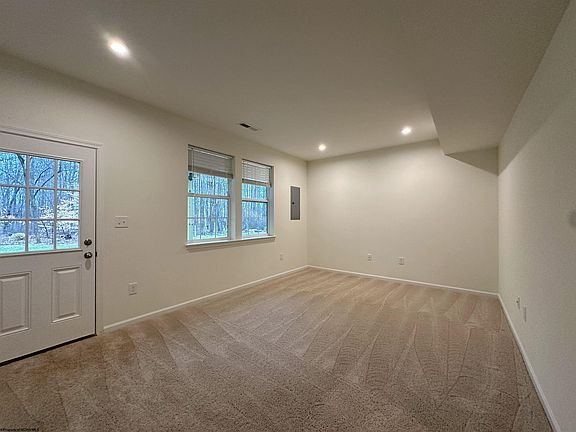 4th image of 316 Bay St