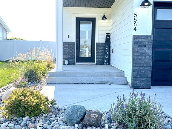 3rd image of 5564 Cottonwood St
