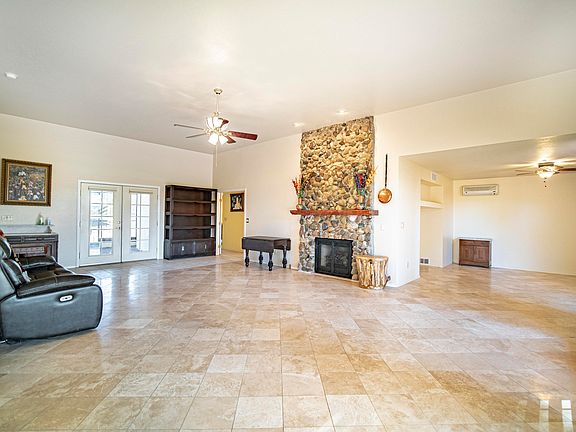 4th image of 1241 N Paseo Del Cervato