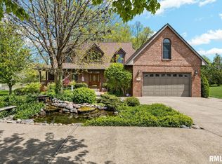 1912 S 14th St, Pekin, IL