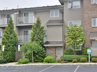 33 Manchester Ct, Kinnelon, NJ 07405