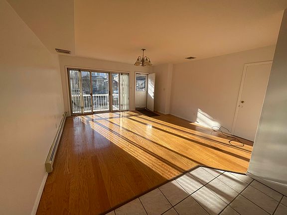 4th image of 12-11 121st St #2